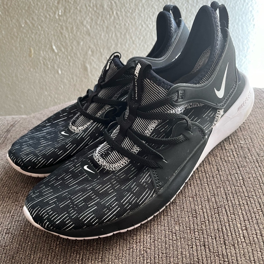 Nike flex runner shoes